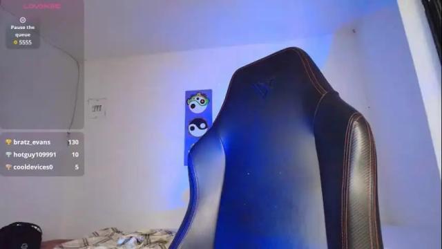 Image 8 of bratz_evans Stream on Chaturbate on 8 days ago