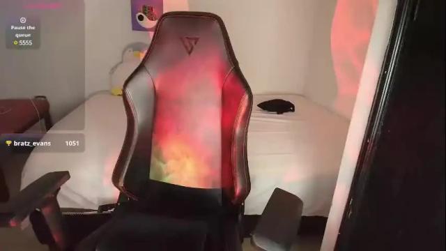 Image 6 of bratz_evans Stream on Chaturbate on 2 months ago
