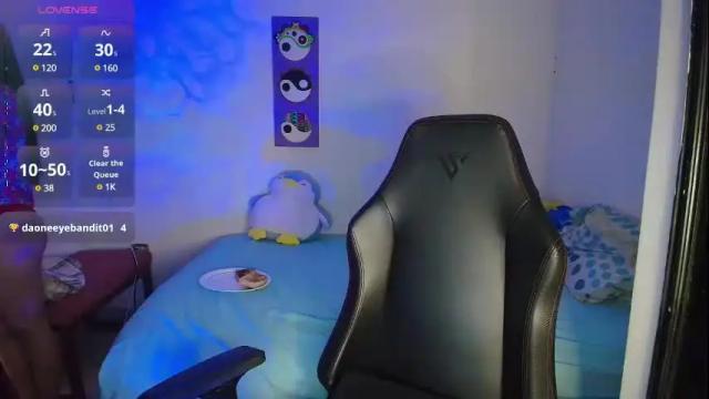 Image 8 of bratz_evans Stream on Chaturbate on 2 months ago