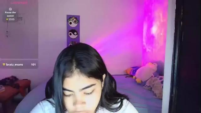 Image 2 of bratz_evans Stream on Chaturbate on 1 month ago