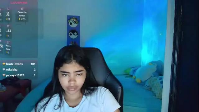 Image 8 of bratz_evans Stream on Chaturbate on 1 month ago