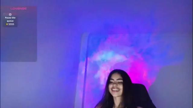 Image 10 of bratz_evans Stream on Chaturbate on 2 days ago