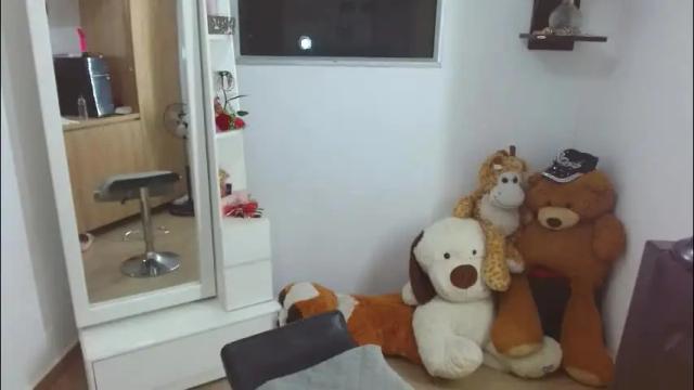 Image 10 of bratz_xx18 Stream on Chaturbate on 2 months ago