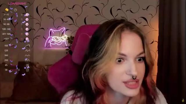 Image 12 of bratziedarsie Stream on Chaturbate on 1 month ago