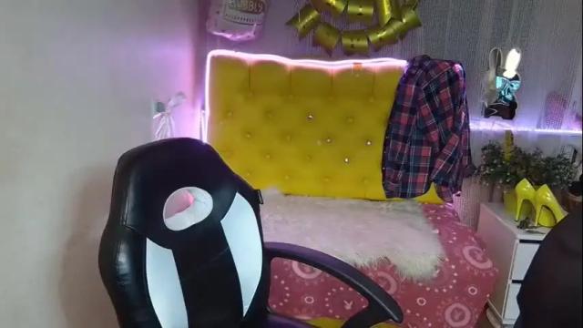 Image 4 of breeterner Stream on Chaturbate on 24 days ago