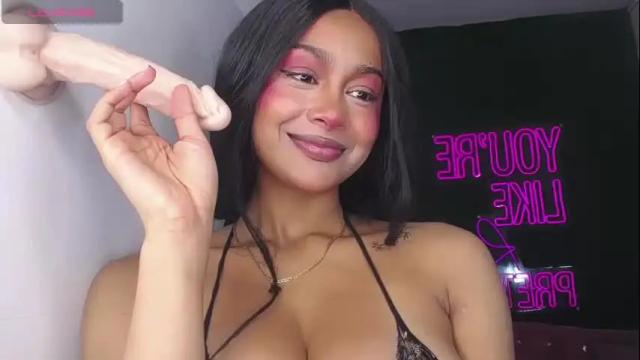 Image 11 of brenda_a_ Stream on Chaturbate on 2 months ago