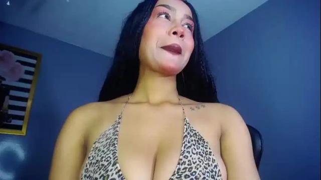 Image 3 of brenda_a_ Stream on Chaturbate on 1 month ago