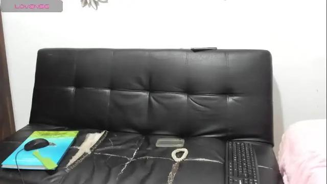 Image 6 of brenda_sofia Stream on Chaturbate on 9 days ago