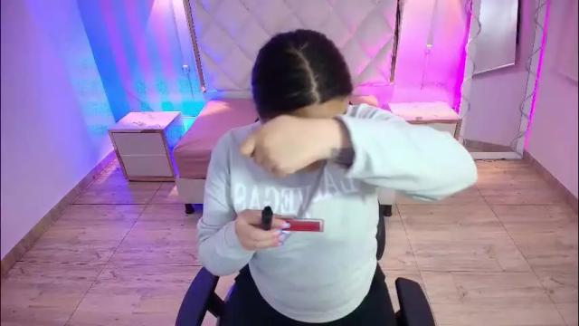 Image 3 of brendda_tay Stream on Chaturbate on 1 month ago