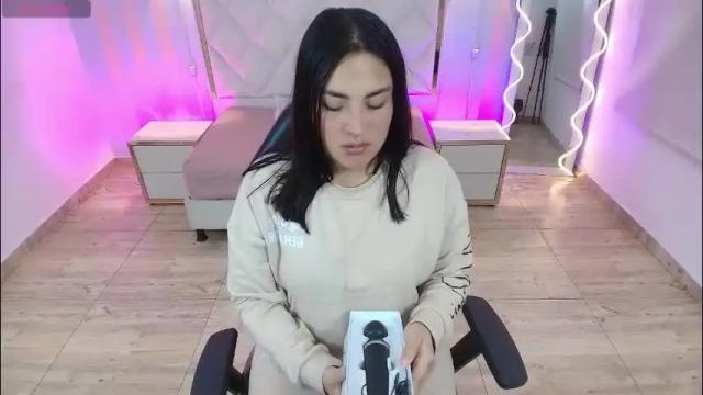 Thumbnail 1, brendda_tay's Stream at Chaturbate, 13 hours ago
