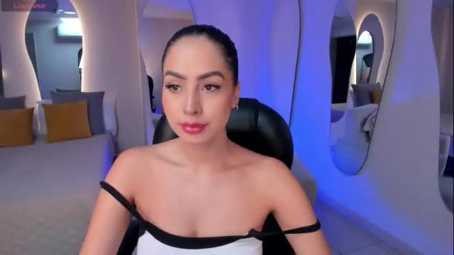 Image 4 of brennawalker Stream on Chaturbate on 25 days ago