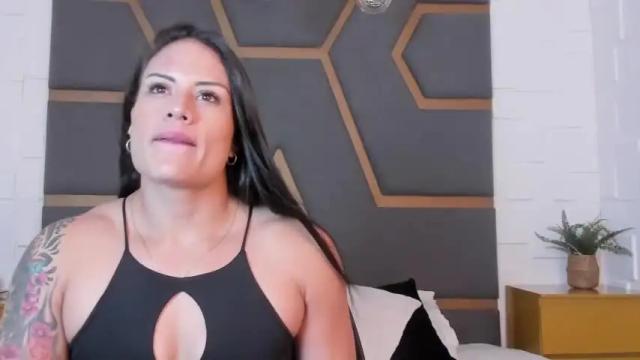 Image 2 of brenndacastillo Stream on Chaturbate on 14 months ago