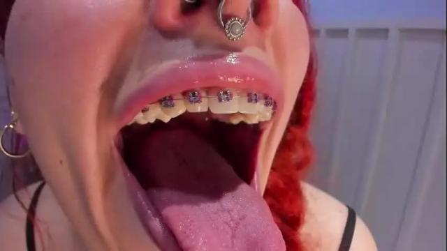 Image 10 of bri_von_dhara Stream on Chaturbate on 28 days ago
