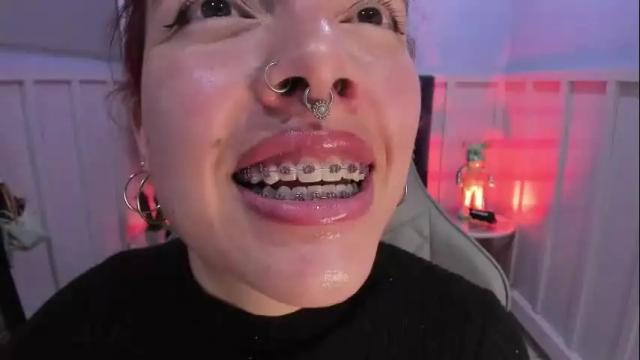 Image 11 of bri_von_dhara Stream on Chaturbate on 17 days ago