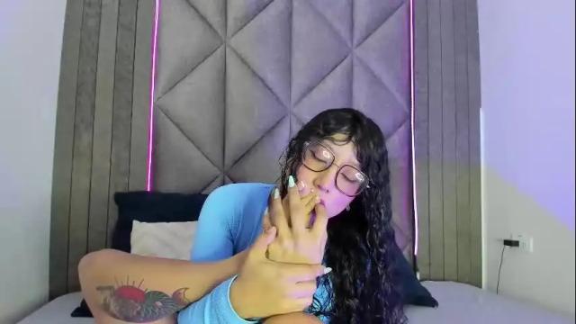 Image 3 of briaconner_ Stream on Chaturbate on 1 month ago
