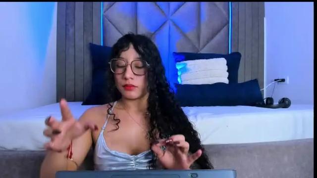 Image 3 of briaconner_ Stream on Chaturbate on 1 month ago