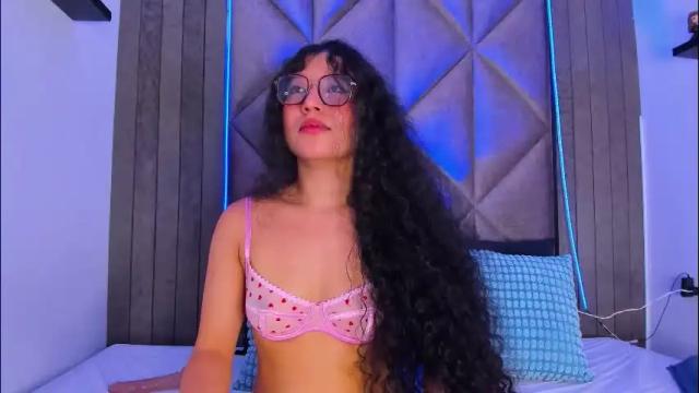 Image 2 of briaconner_ Stream on Chaturbate on 1 month ago