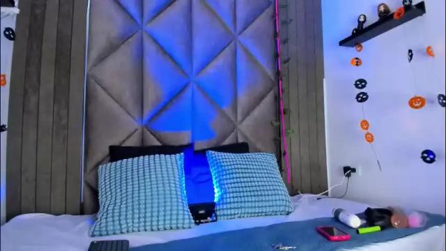 Image 2 of briaconner_ Stream on Chaturbate on 9 days ago