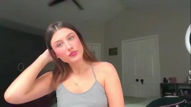 Image 3 of briadominick Stream on Chaturbate on 4 months ago