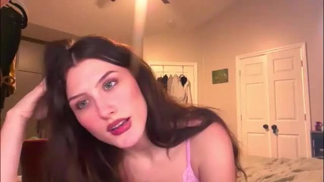 Image 4 of briadominick Stream on Chaturbate on 2 months ago