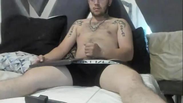 Image 3 of brian_chiki Stream on Chaturbate on 17 days ago