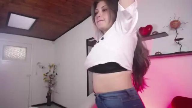 Image 4 of briana_latif Stream on Chaturbate on 14 months ago