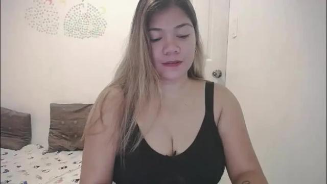 Image 2 of briana_lovexx Stream on Chaturbate on 3 days ago