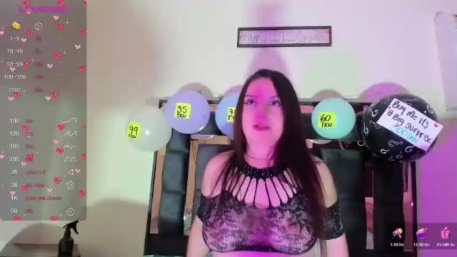 Image 3 of briana_pink1 Stream on Chaturbate on 14 months ago