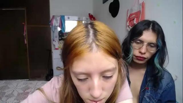 Image 3 of briarandblair Stream on Chaturbate on 1 month ago