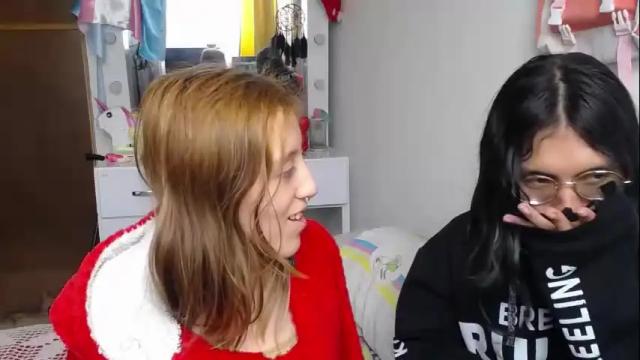 Image 3 of briarandblair Stream on Chaturbate on 27 days ago