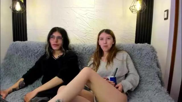 Image 11 of briarandblair Stream on Chaturbate on 2 months ago