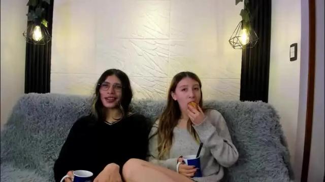 Thumbnail 3, briarandblair's Stream at Chaturbate, 2 months ago