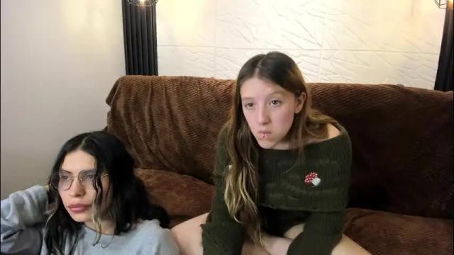 Image 8 of briarandblair Stream on Chaturbate on 2 months ago