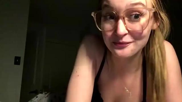 Image 4 of bridgettt_tt Stream on Chaturbate on 16 months ago