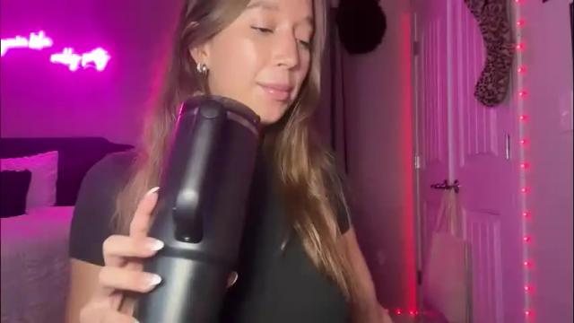 Thumbnail 1, brielledaviss's Stream at Chaturbate, 1 month ago