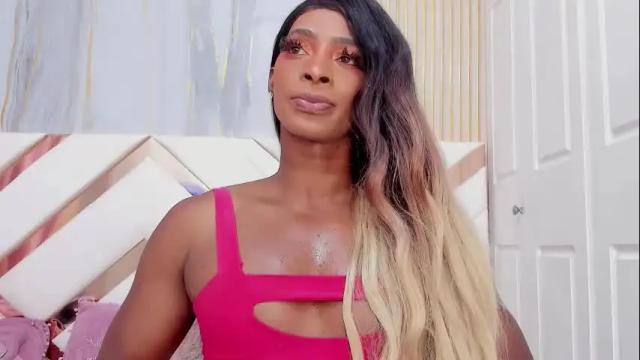 Image 3 of briggittebony Stream on Chaturbate on 23 days ago