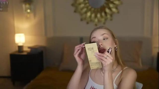 Image 7 of bright_diamonds_054 Stream on Chaturbate on 14 days ago