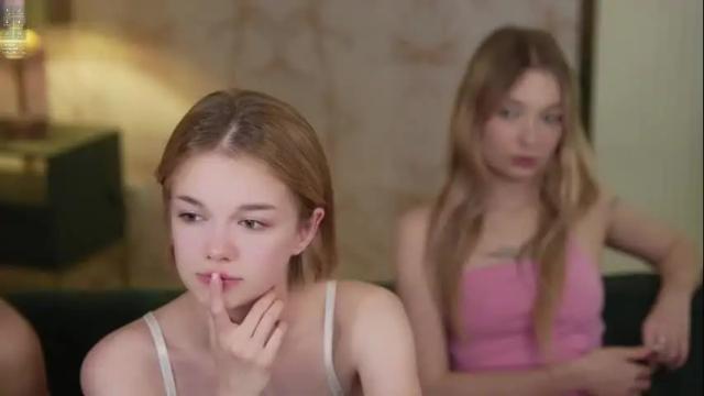 Image 3 of bright_diamonds_054 Stream on Chaturbate on 12 days ago