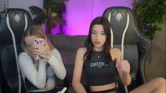Image 11 of bright_diamonds_054 Stream on Chaturbate on 1 month ago