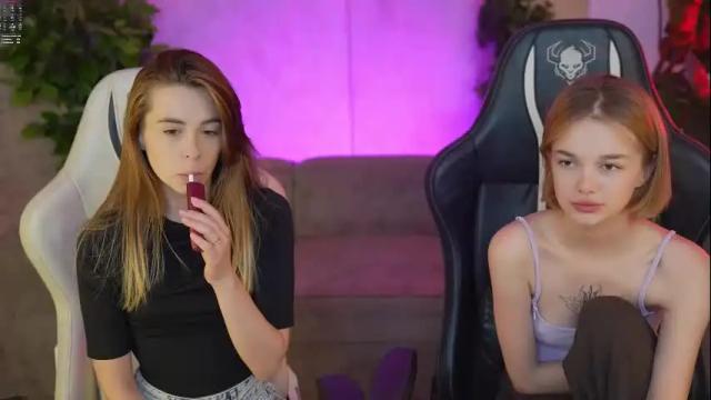 Image 12 of bright_diamonds_054 Stream on Chaturbate on 23 days ago