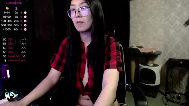 Image 4 of brightssmiles Stream on Chaturbate on 22 months ago