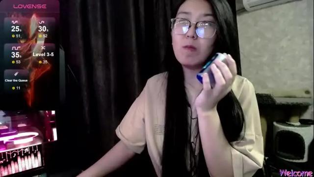 Image 10 of brightssmiles Stream on Chaturbate on 6 months ago