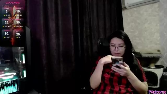 Image 2 of brightssmiles Stream on Chaturbate on 6 months ago