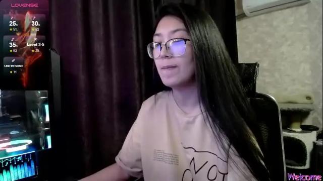 Image 10 of brightssmiles Stream on Chaturbate on 6 months ago