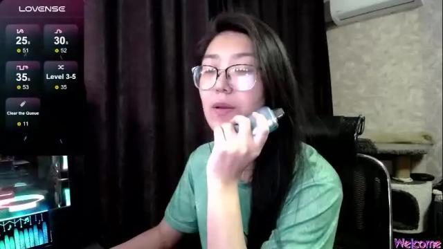 Thumbnail 1, brightssmiles's Stream at Chaturbate, 4 months ago