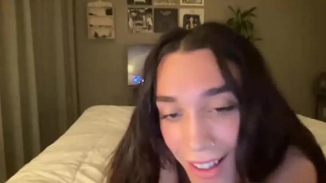 Image 3 of briiiibaby01 Stream on Chaturbate on 18 months ago