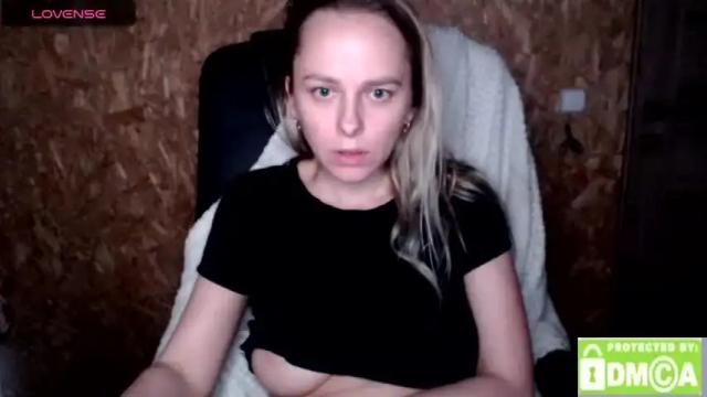 Image 3 of brilliantly Stream on Chaturbate on 15 months ago