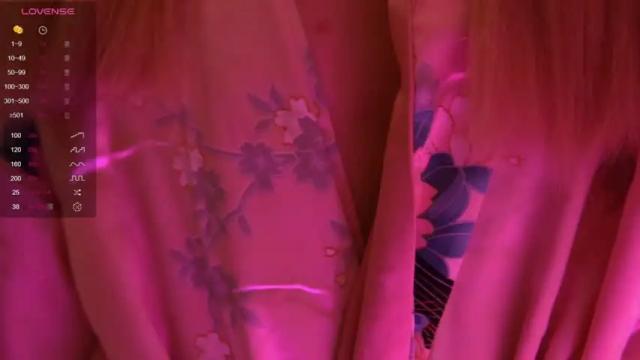 Image 3 of brilliantvictoria Stream on Chaturbate on 13 months ago