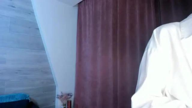 Image 11 of brinleyvazquez Stream on Chaturbate on 18 months ago