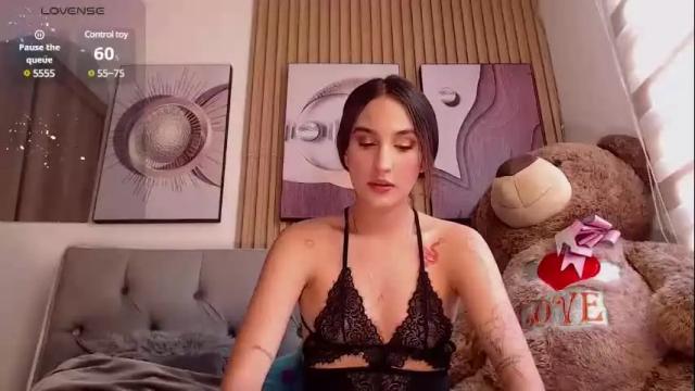 Image 2 of brinna_ev Stream on Chaturbate on 15 days ago